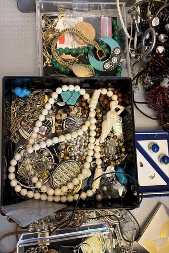 Jewelry lot mixed good - mixed,
